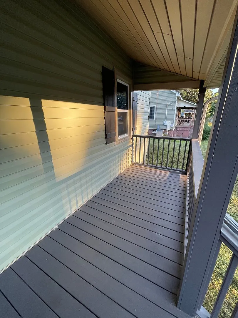 Charming 2-Bedroom Home with Fenced Yard & Classic Character — Photo 3