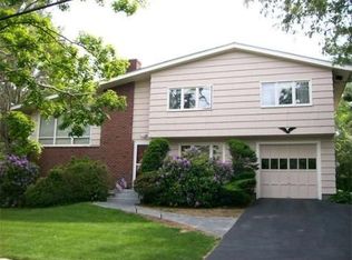 10 Carol Rd, Marblehead, MA 01945