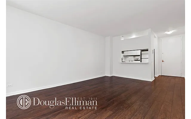 Rented by Douglas Elliman | media 16