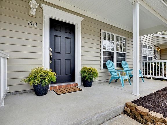 4th image of 1516 Creek Ct