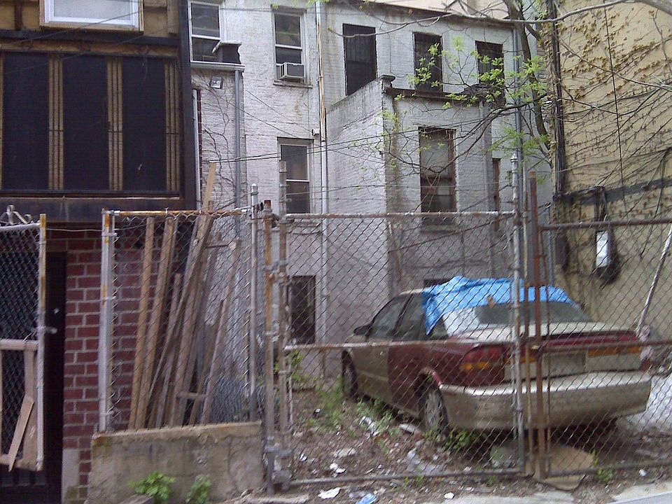 So. 11 St parking