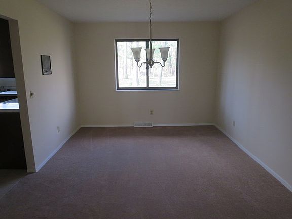 5th image of 18143 Fawn Cir