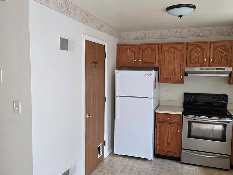 114 Millview Ct — Photo 5