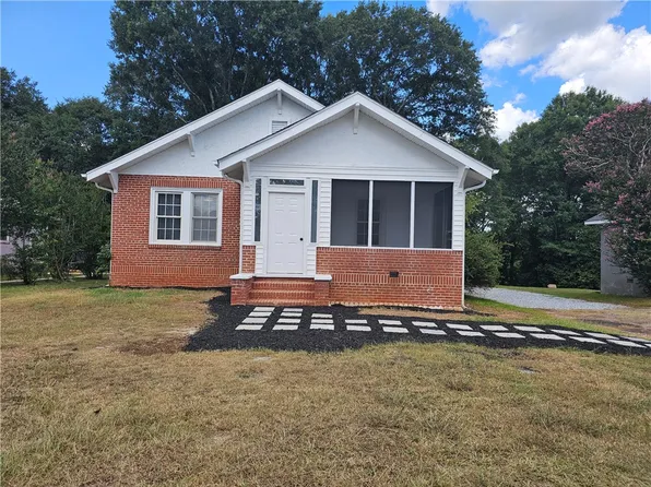 209 Blair Mill Rd, Belton, SC 29627