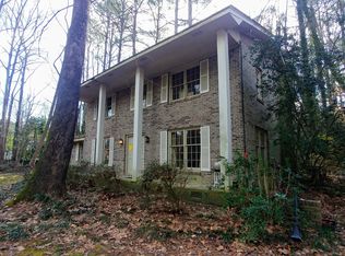 5898 Cobb Mdw, Norcross, GA 30093