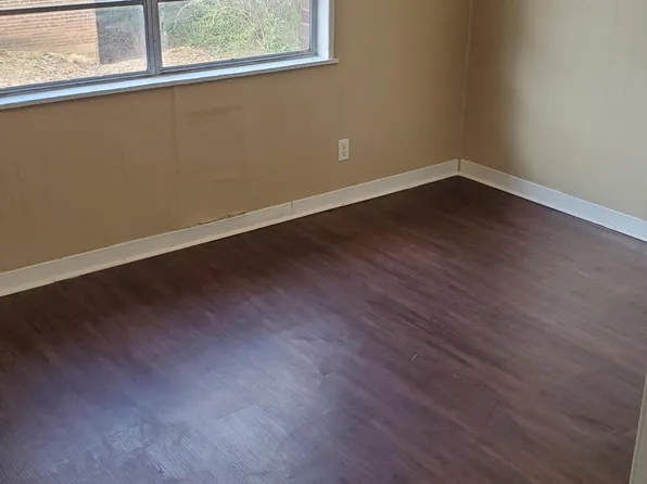 805 North Ave APT 209, Griffin, GA 30223