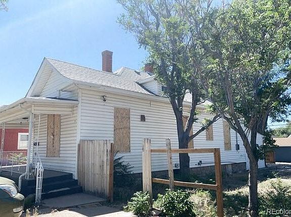 2nd image of 920 W 14th Street