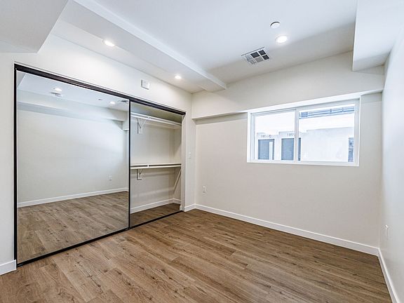 4th image of 1857 Crenshaw Blvd #1857