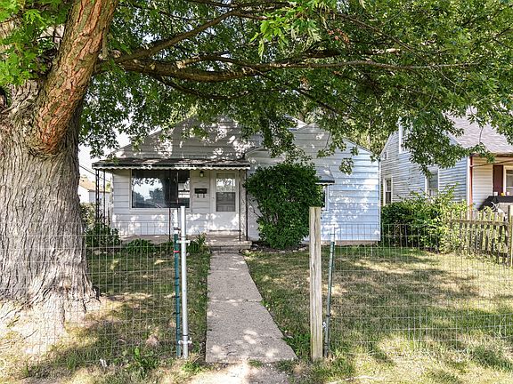 2nd image of 3808 Brown St