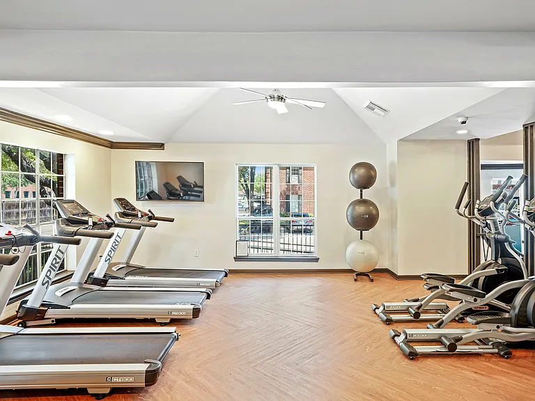 Interior-Fitness-Center