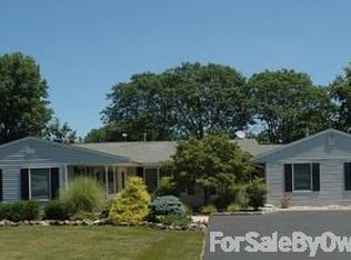 41 Wheeler Rd, Kendall Park, NJ 08824