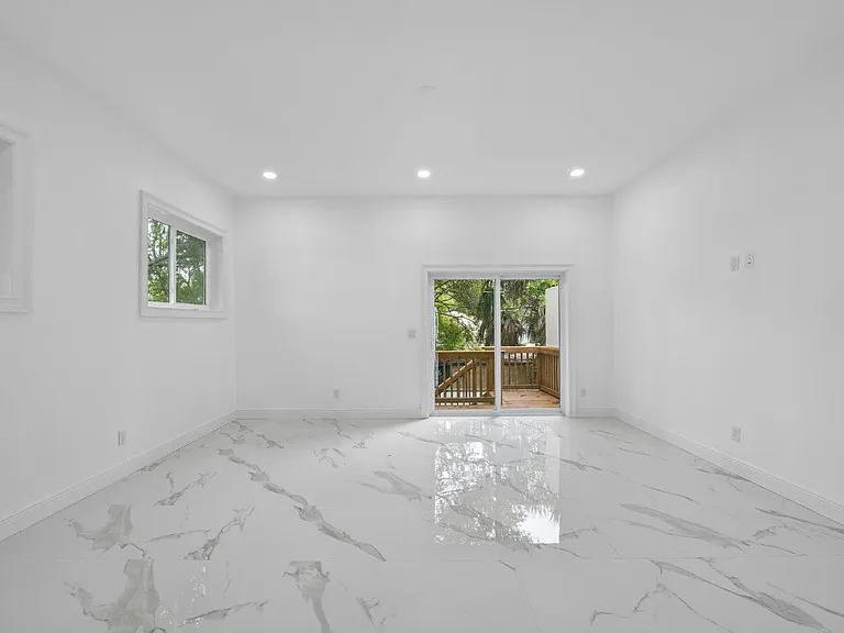 2816 Corrine St #2 — Photo 4