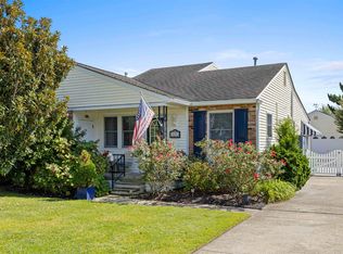 1110 Pennsylvania Ave, Cape May, NJ 08204