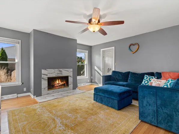 5423 North Lydell AVENUE, Glendale, WI 53217