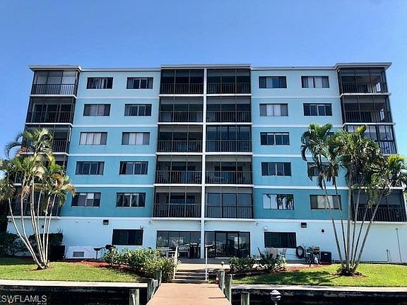2nd image of 2711 1st St APT 302