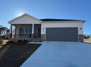 8 Walden Woods Loop, Eufaula, AL 36027