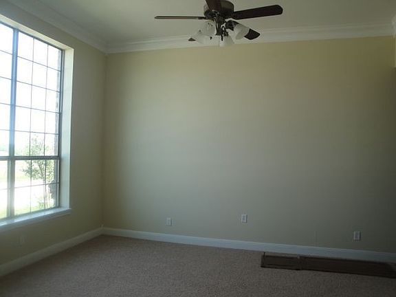 4th image of 1134 Newcastle Dr