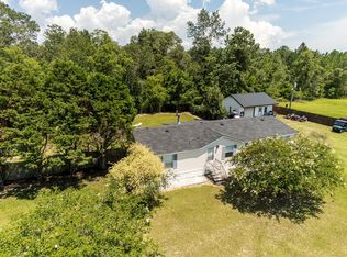 153 Patricia Ln, Ray City, GA 31645