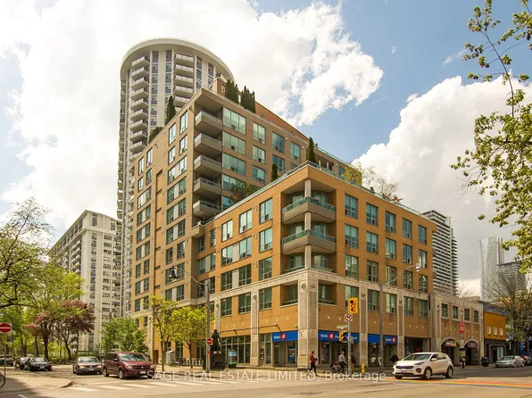 70 Alexander St #213, Toronto, ON M4Y 3B6