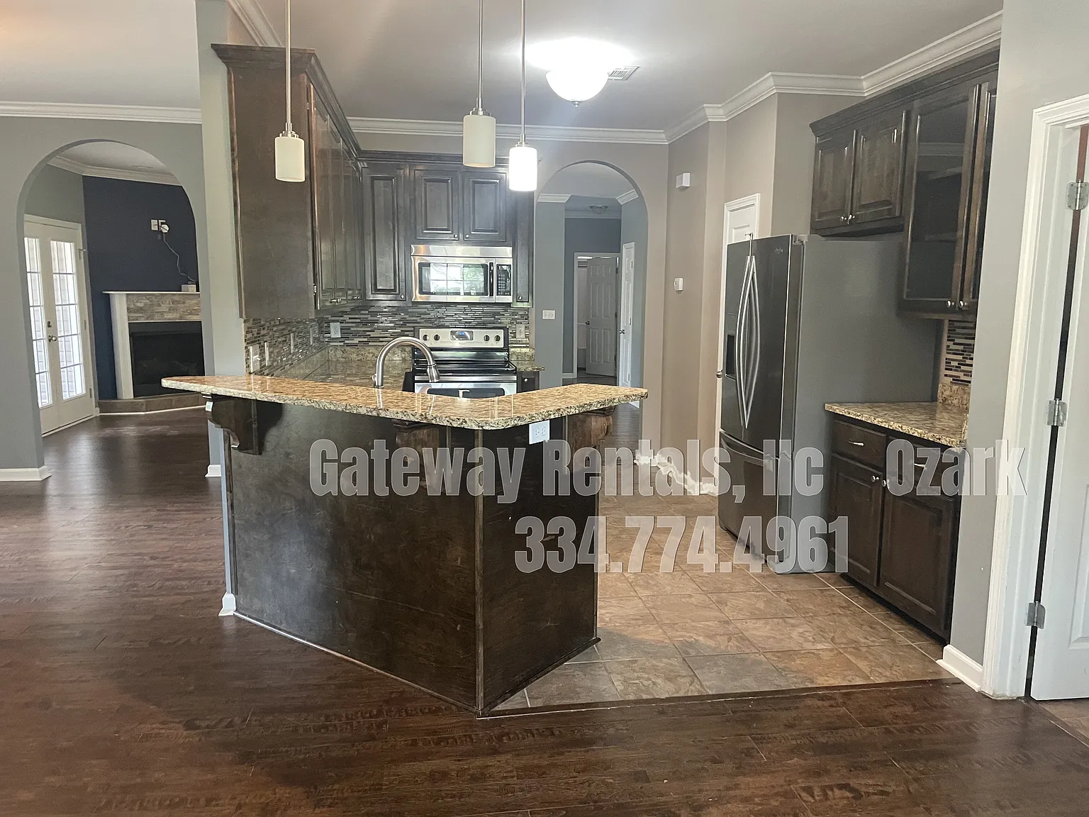 3 bed, 2315 sqft, $1,800 — Photo 2