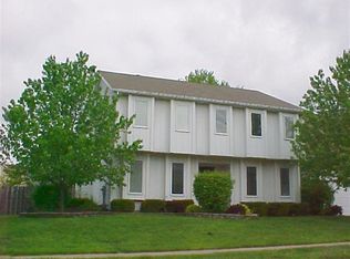 3622 Deer Springs Dr, Bettendorf, IA