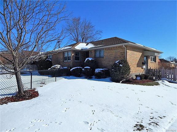 2nd image of 22 Alden Ave