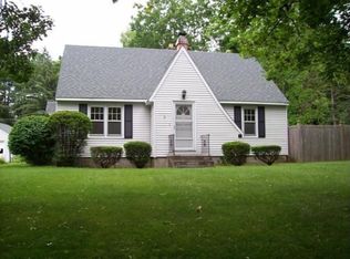 5 Morningside Dr, Schenectady, NY 12303