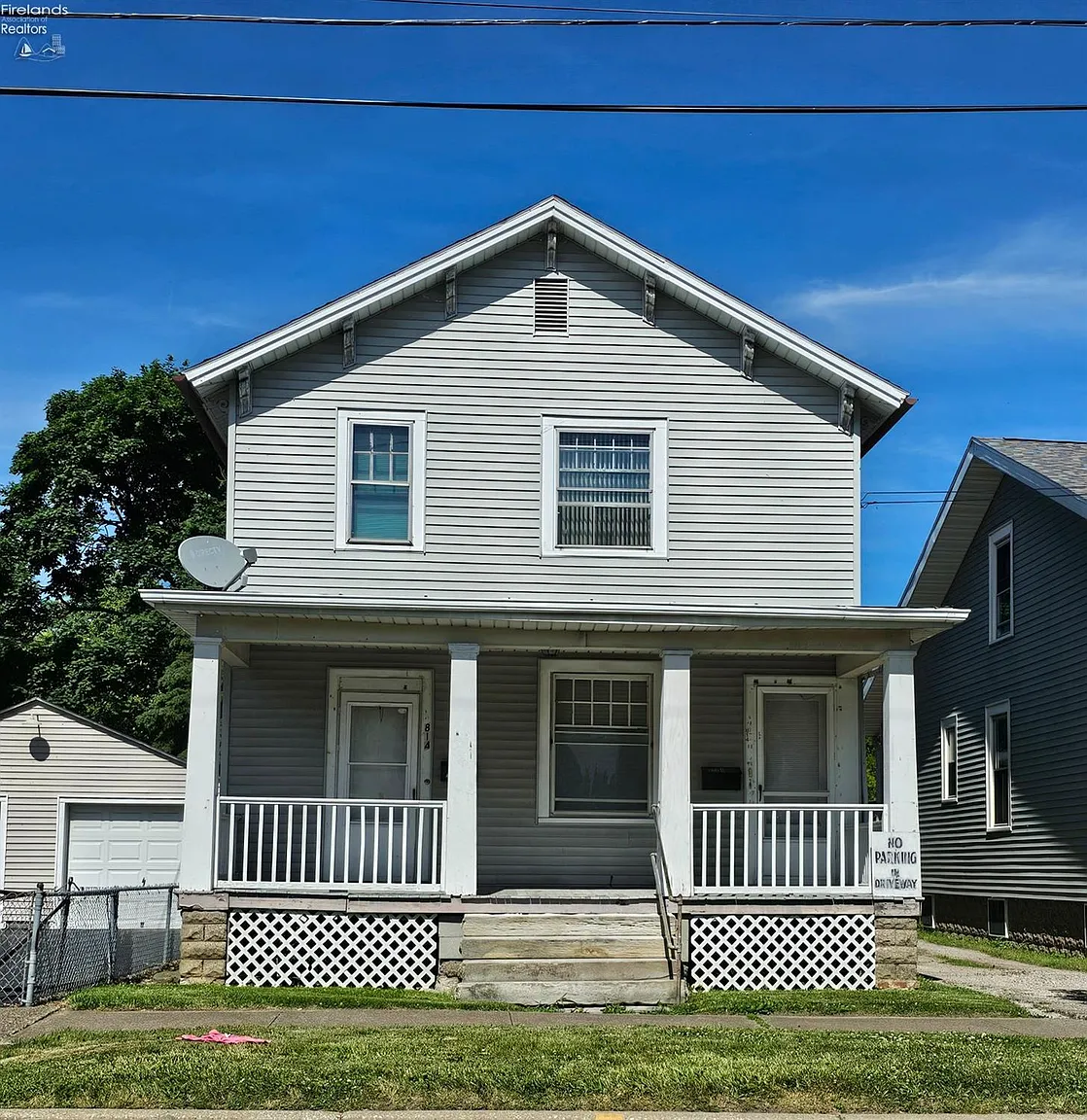 814 Warren St photo 1
