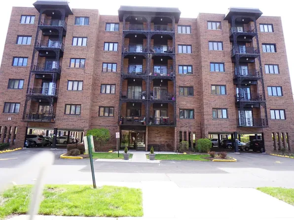 9395 Landings Ln Unit 406, Des Plaines, IL 60016