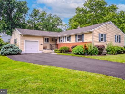 19 Burning Tree Ln, Lawrence, NJ, 08648