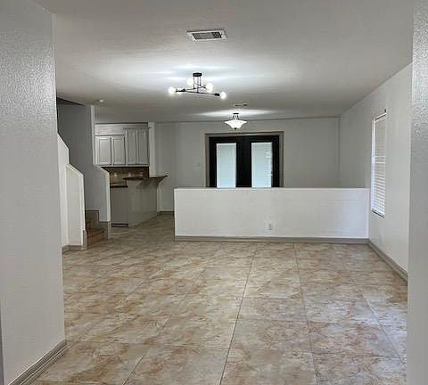 2nd image of 2119 Diplomat Dr
