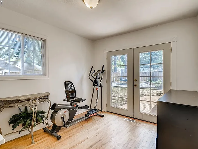 17902 SW Tamara Ave — Photo 11