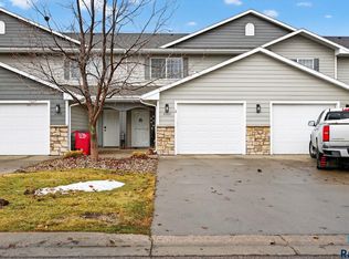 6507 S Santa Rosa Pl, Sioux Falls, SD 57108