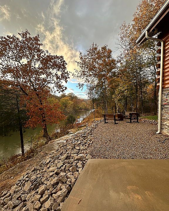 2nd image of 4744 Cole Bend Rd