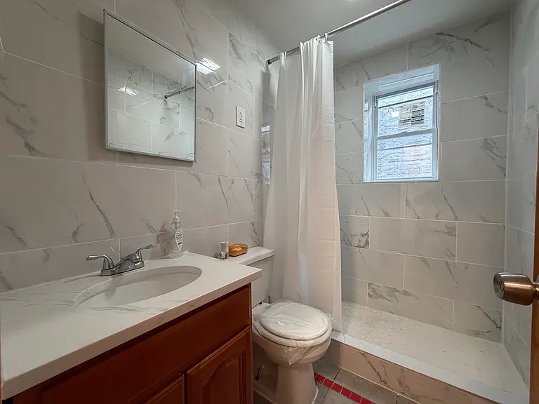 2857 W 20th St #2 — Photo 10