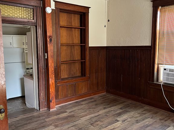 4th image of 239 N Middle St #7