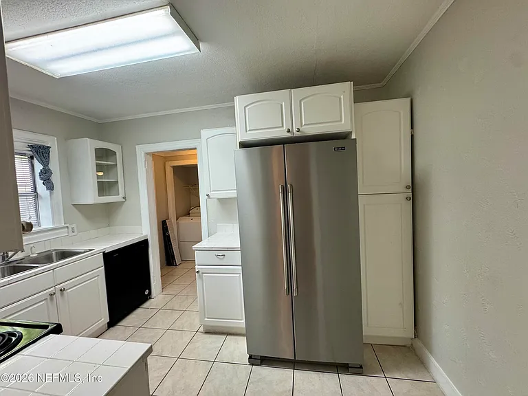 3352 College St — Photo 8