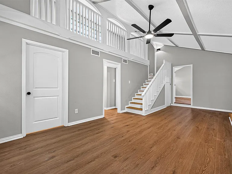 5693 Cessna Dr — Photo 15