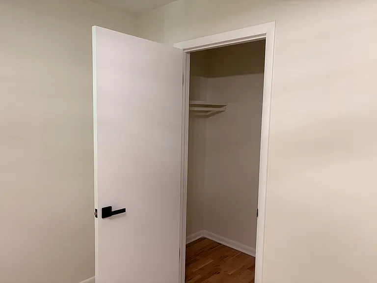 1884 Willoway Cir S — Photo 10