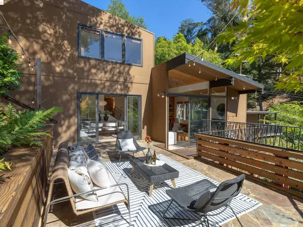 7020 Paso Robles Dr, Oakland, CA 94611