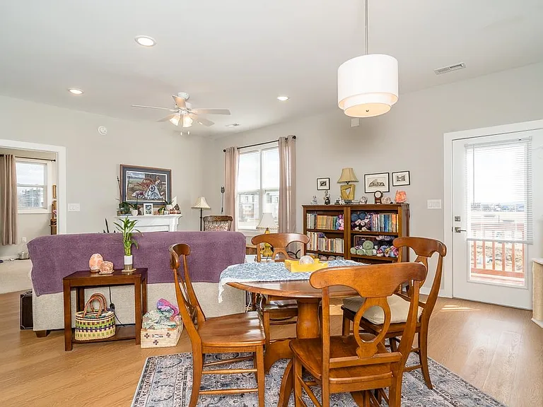1559 Crownpoint Dr #206 — Photo 6