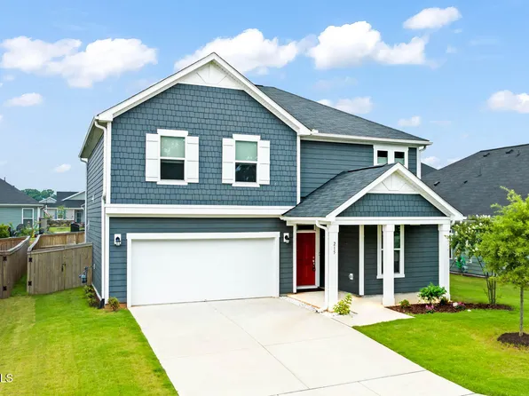 215 Purple Aster St, Youngsville, NC 27596