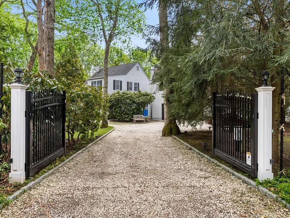 757 Seven Ponds Towd Rd