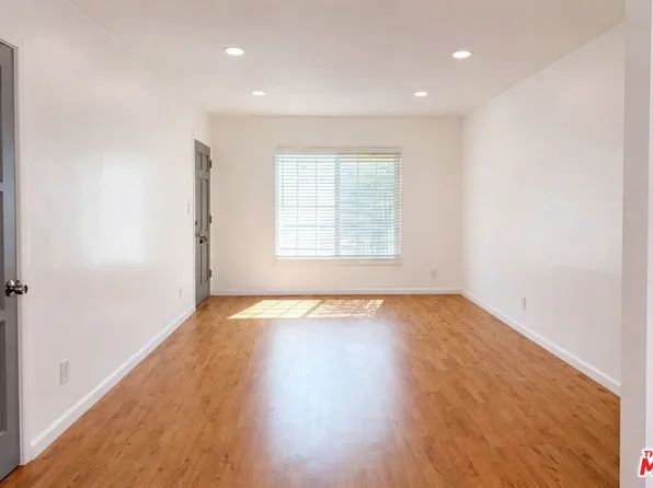 202 N Locust St, Inglewood, CA 90301