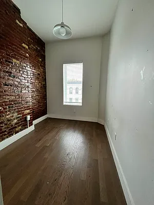 Rented by Hagstrom Management Inc | media 26