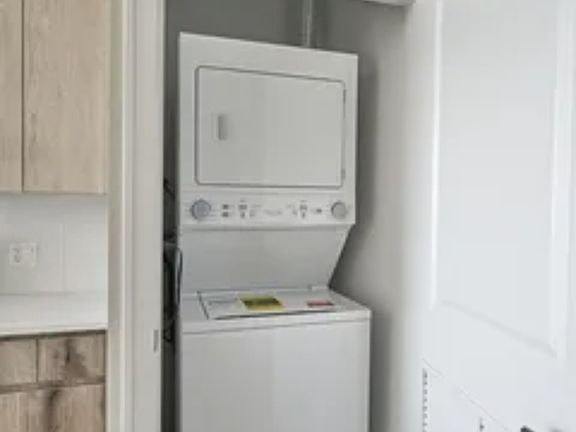 5th image of 4149 S Cottage Grove Ave #203