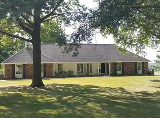 1903 Moberly St, Trenton, MO 64683