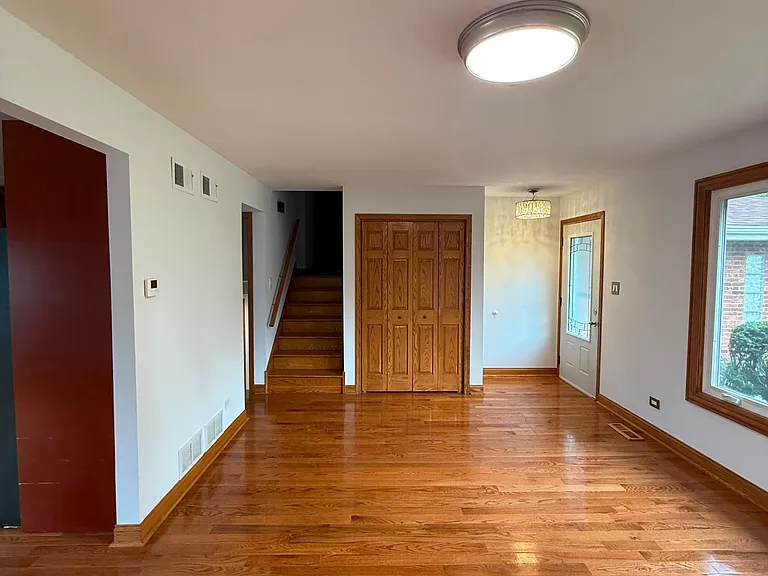 17305 Overhill Ave — Photo 5