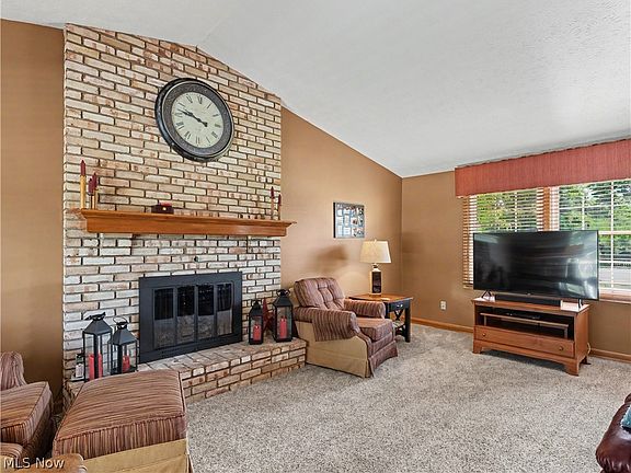 5th image of 12203 Shoshone Ave NW