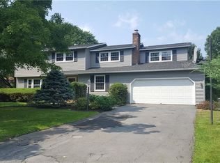7655 Sturbridge Dr, Manlius, NY 13104